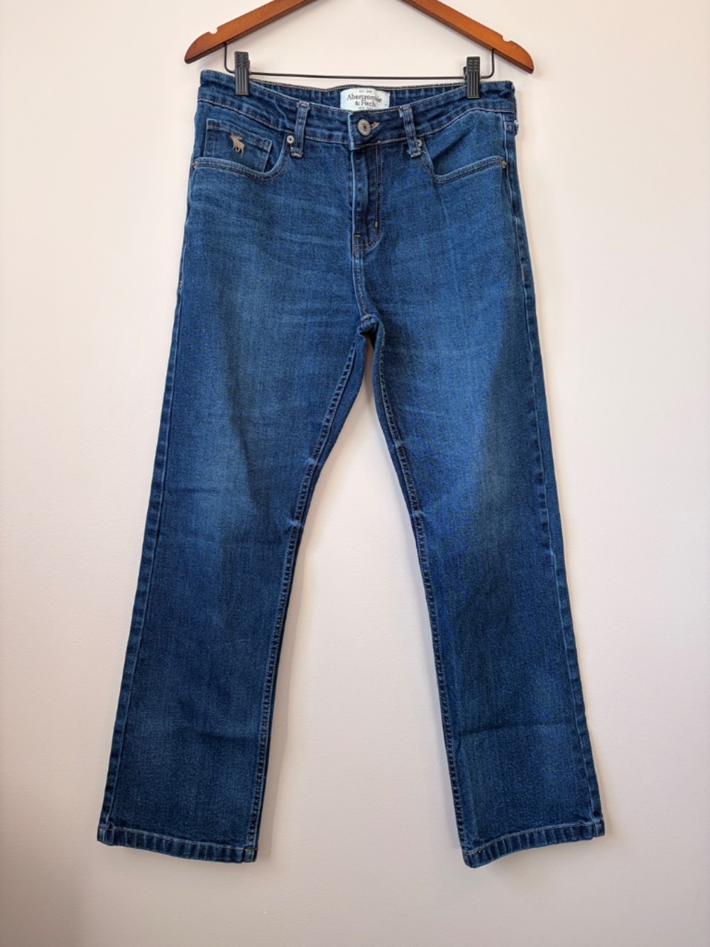 Abercrombie & Fitch Men's Athletic Straight Leg Blue Jeans 32